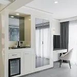 Royal Palace 3*