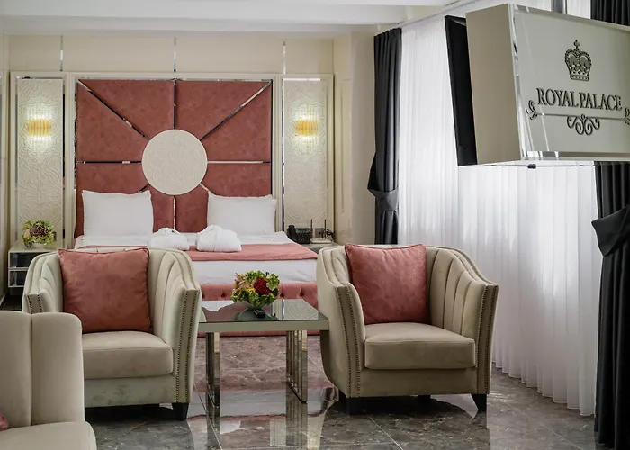 Hotel Royal Palace 3*